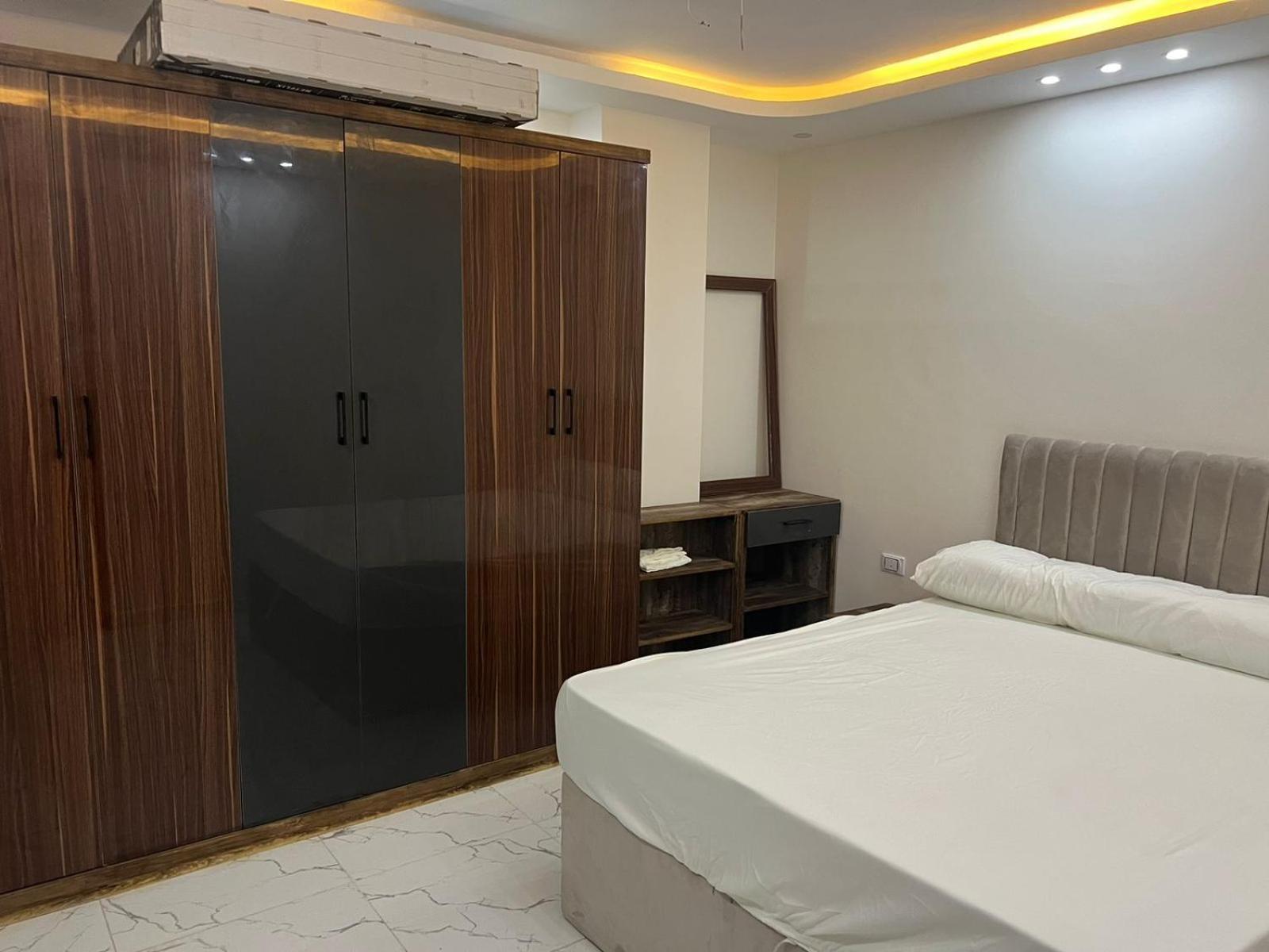 Hub Apartment *